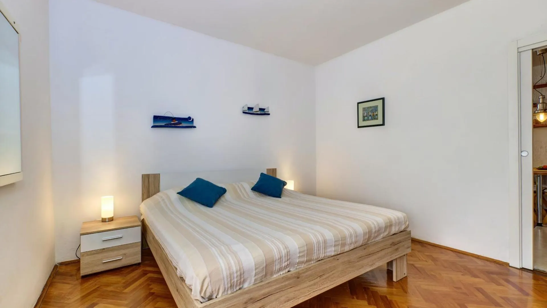 Apartments With A Parking Space Losinj, Losinj - 23373 Mali Lošinj Croacia
